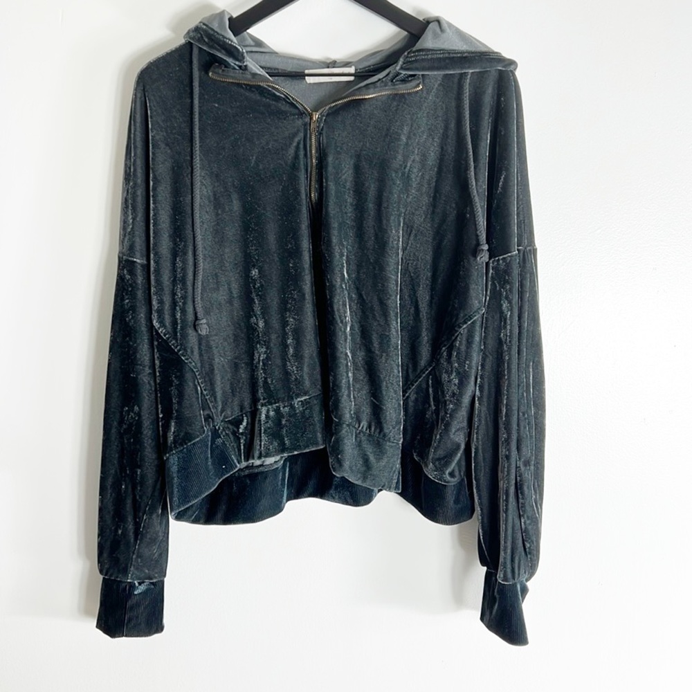 American Threads Velvet Half Zip Pullover